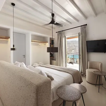 Villa Luxurious In Serene Atmosphere *