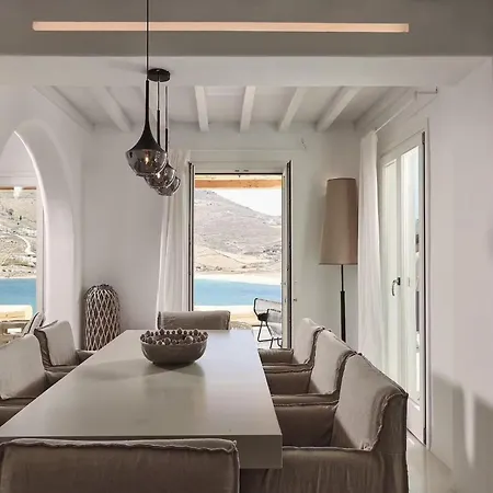 Luxurious In Serene Atmosphere *