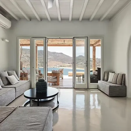 Luxurious In Serene Atmosphere Villa *